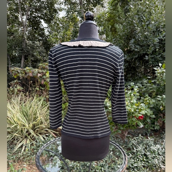 Cabi "The Flirt" ruffled button-down cardigan - size S - Picture 3 of 4